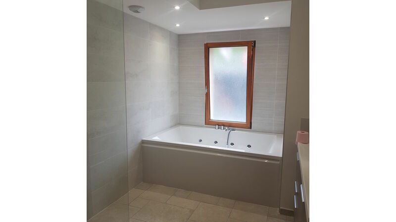 Transformation d'une salle de bain à la Murette