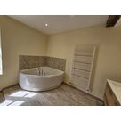 BAIGNOIRE D'ANGLE DE PRES