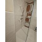 FRISE VERTICALE DANS LA DOUCHE