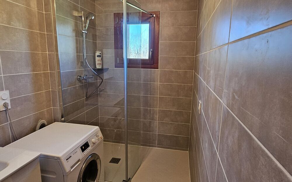 Salle de bain à Saint Laurent du pont