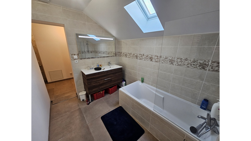 Création d'une salle de bain et d'un toilette à Rives