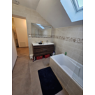 baignoire et meuble